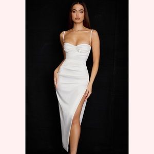 🤍 HOUSE OF CB, LIKE NEW “Flora” Ivory Satin Corset Dress Size L